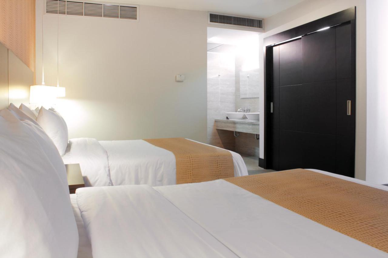 Hotel Trinitarias Suites Barquisimeto Zewnętrze zdjęcie