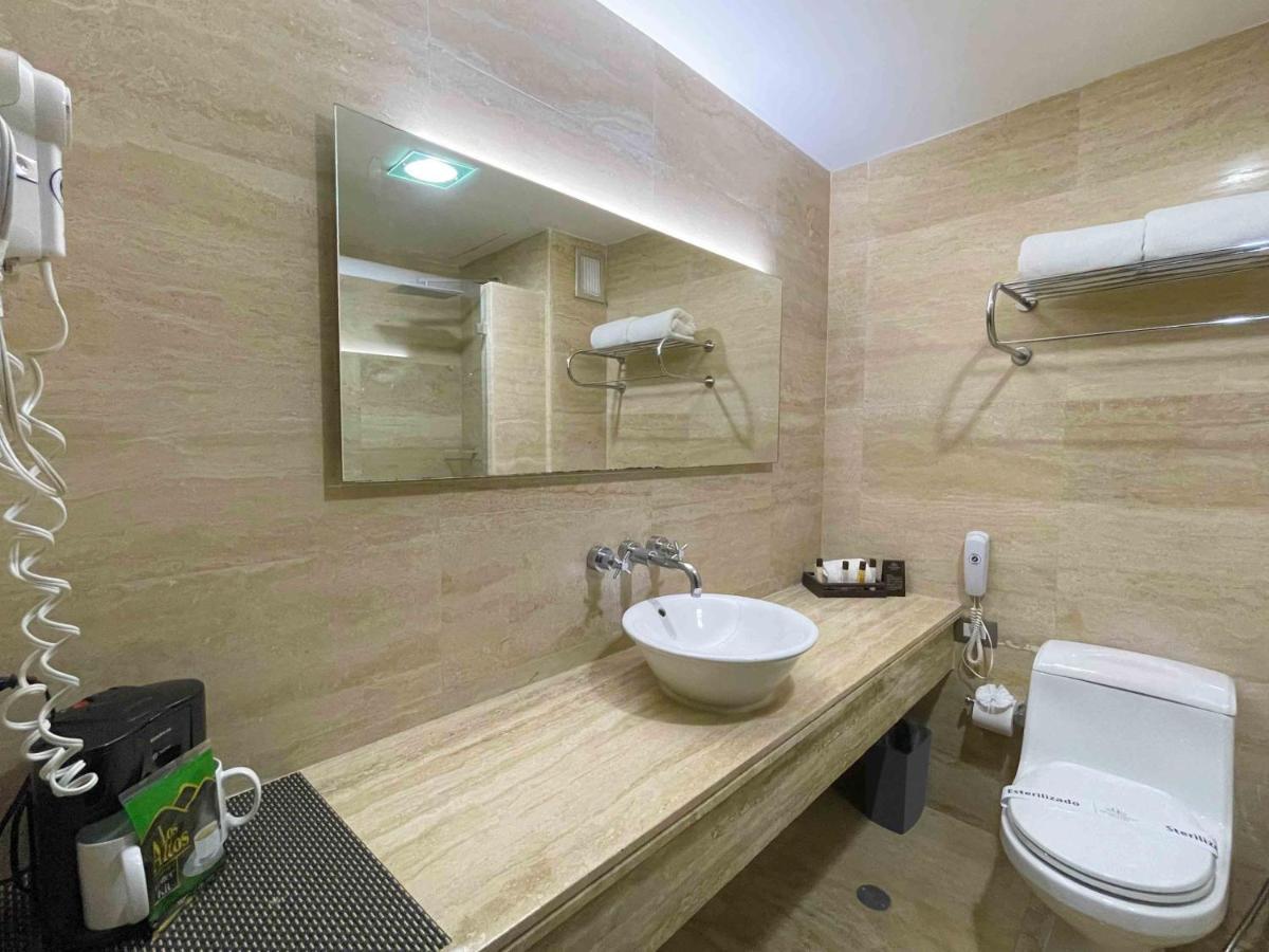 Hotel Trinitarias Suites Barquisimeto Zewnętrze zdjęcie