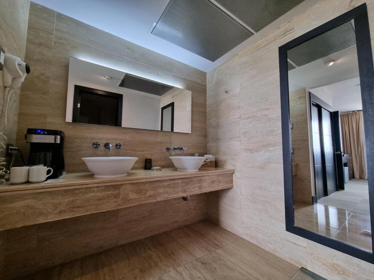 Hotel Trinitarias Suites Barquisimeto Zewnętrze zdjęcie